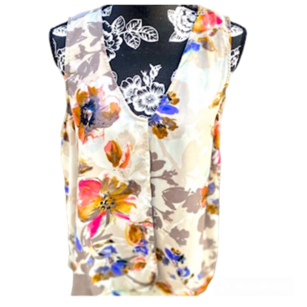 Women’s Tank Blouse 🌟
